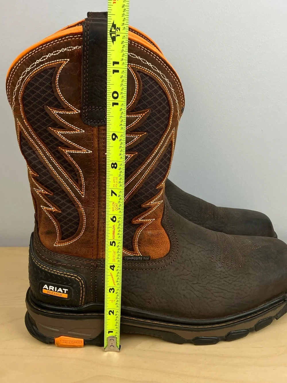 Ariat Men’s Size 9.5 EE Wide Intrepid VentTEK Composite Toe Work Boots Leather.
